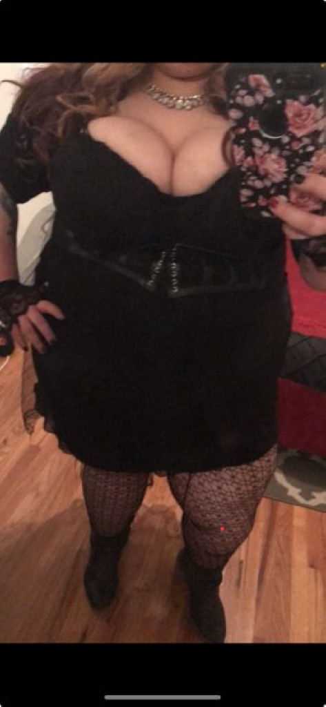 Ashley photo 1