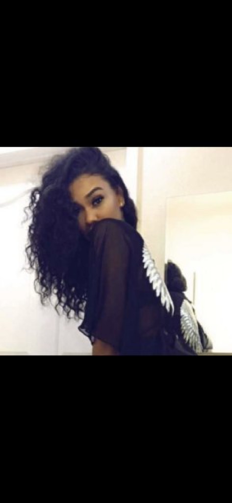 Zoe photo 1