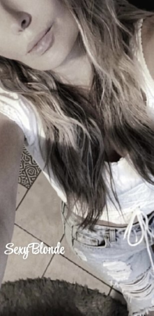 Sexy Blonde photo 1
