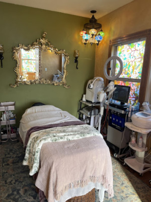 Leaf Spa listing photo