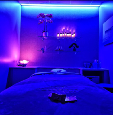 MOON MASSAGE listing photo