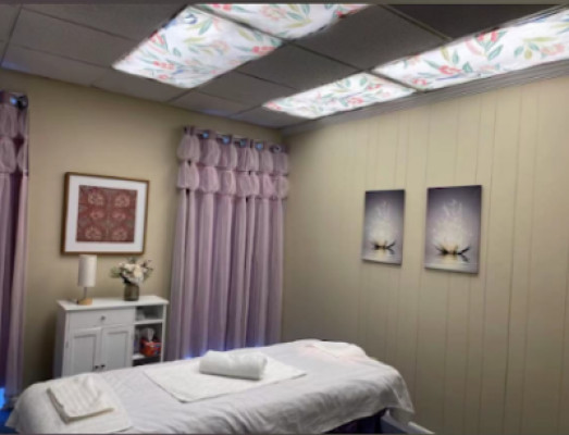 Apple beauty spa listing photo