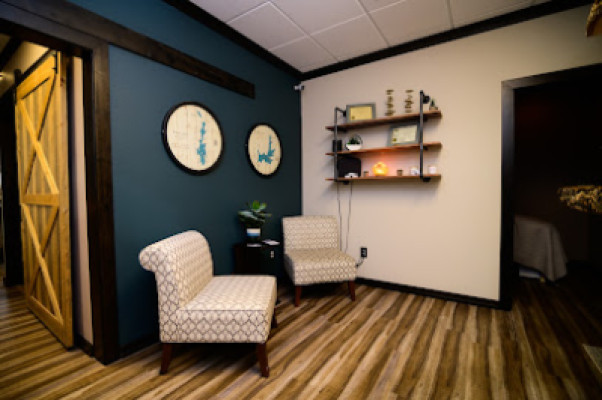 208Massage&Spa listing photo