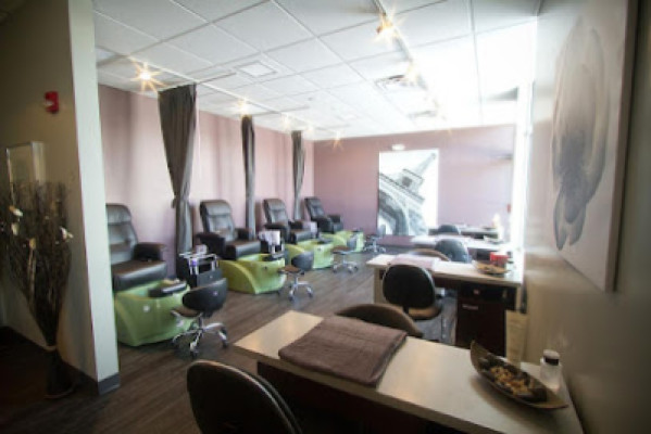 Day spa and massage listing photo