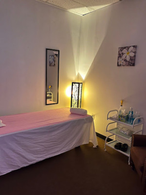 Apple Massage listing photo