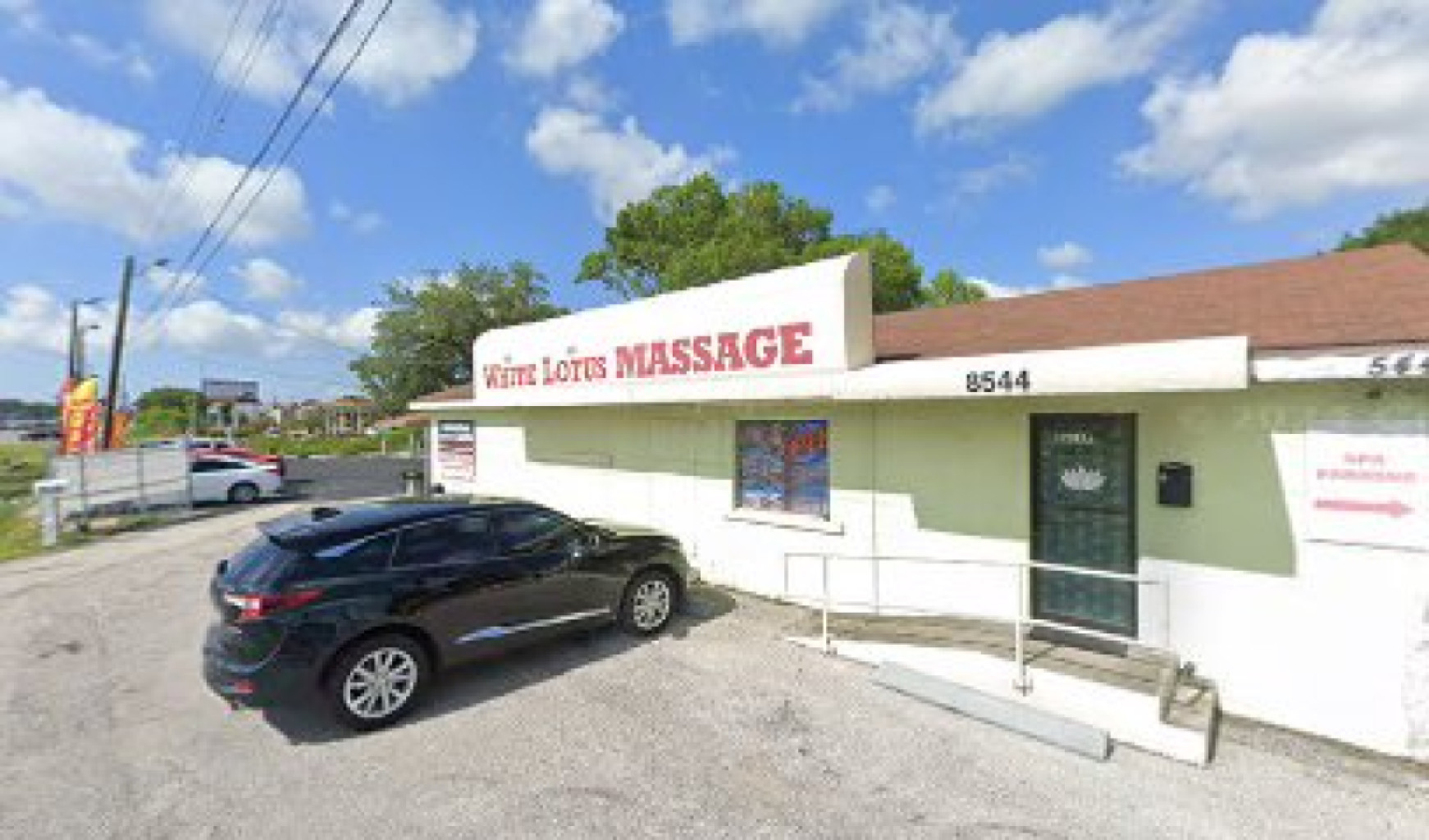 White Lotus Spa photo 1