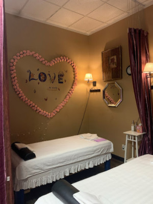 Heavenly Soaking Massage listing photo