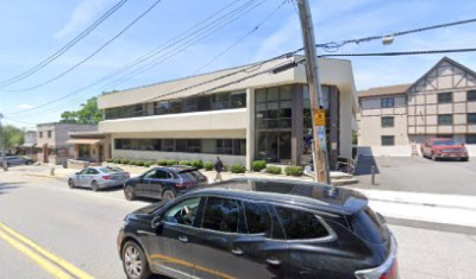 Moon spa 1 listing photo