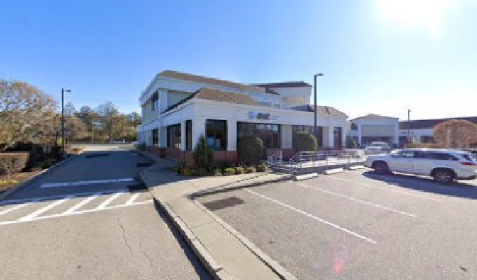 Queen Spa listing photo