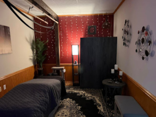 Sacred Moon Massage listing photo