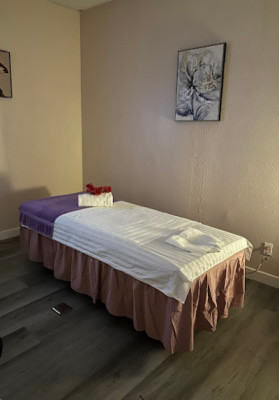Sunny Massage listing photo