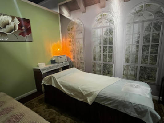 Hot Massage listing photo
