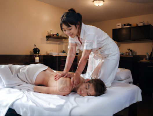 Golden Autum Massage listing photo