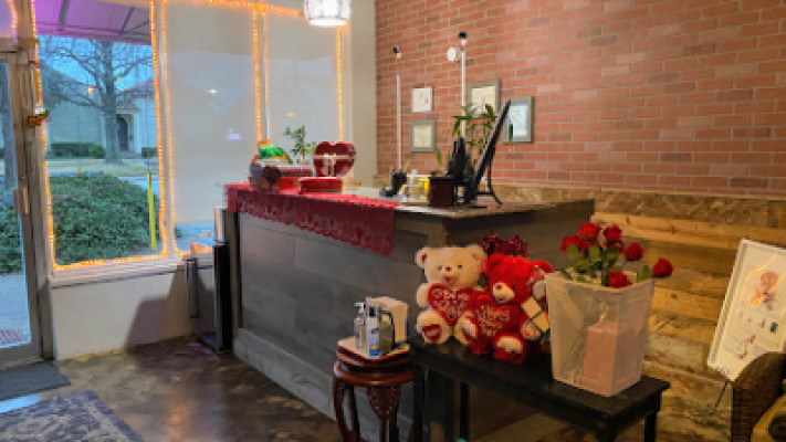 Massage Moon listing photo
