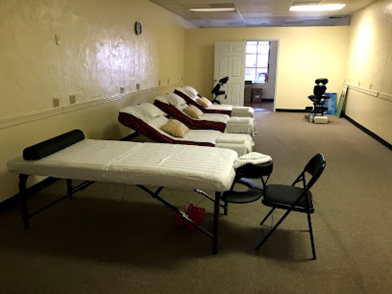 T & H Foot Massage photo 1