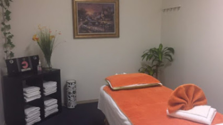 Luna Spa listing photo