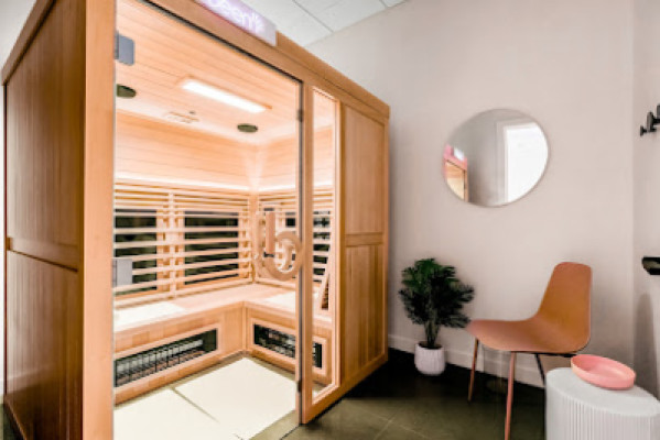 Diamond Spa listing photo