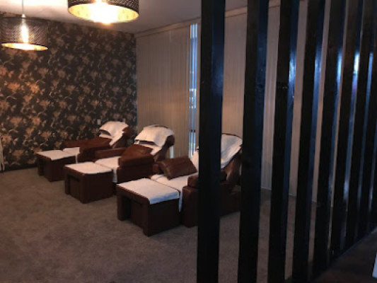 Head to toe spa listing photo