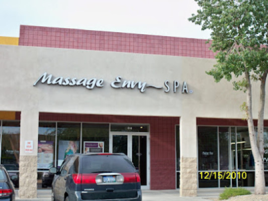 Knead Me Massage listing photo