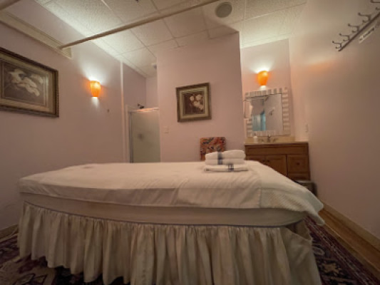 Oasis Spring Massage listing photo
