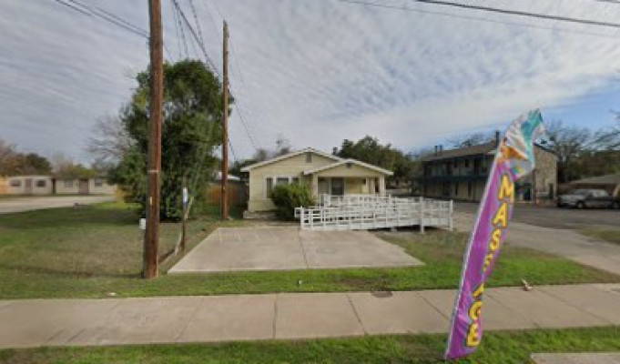 Yellow House listing photo